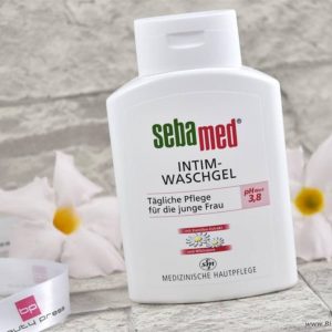 Dung dịch vệ sinh phụ nữ Sebamed