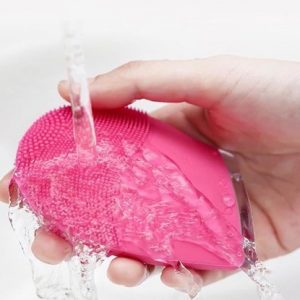 Máy rửa mặt làm sạch sâu và mát-xa Beurer FC49