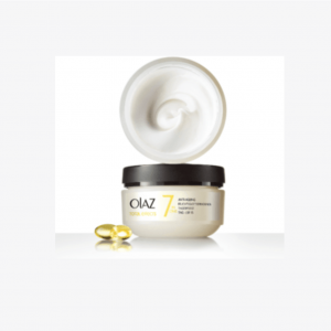 Kem dưỡng da Olaz Total Effects 7 in One ban ngày