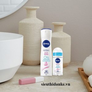 Lăn khử mùi Nivea fresh flower